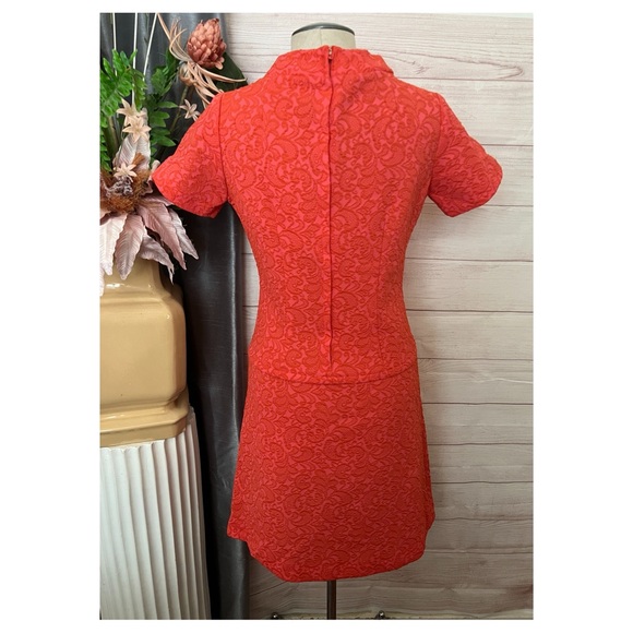 D1 -- COLLEGE GIRL pinkish orange vtg vintage textured casual mod dress size 10 - Picture 8 of 11